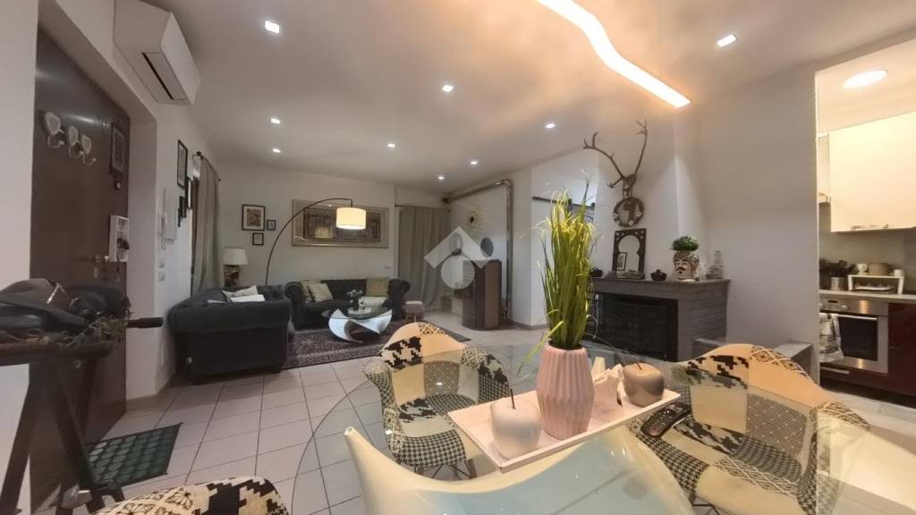 casa indipendente in vendita a Civitanova Marche in zona Porto Civitanova