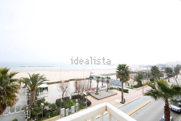 appartamento in vendita a Civitanova Marche in zona Porto Civitanova