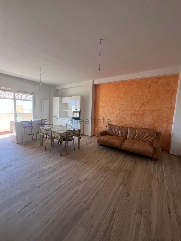 appartamento in vendita a Civitanova Marche in zona Porto Civitanova