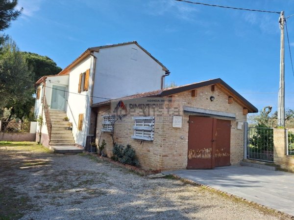 appartamento in vendita a Civitanova Marche in zona Santa Maria Apparente