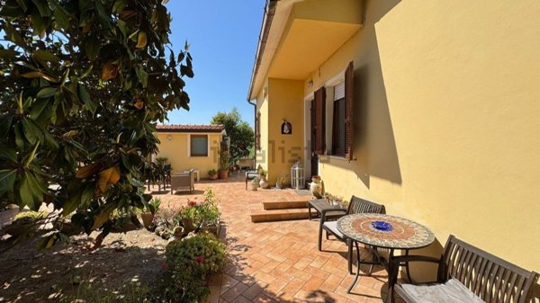 casa indipendente in vendita a Civitanova Marche