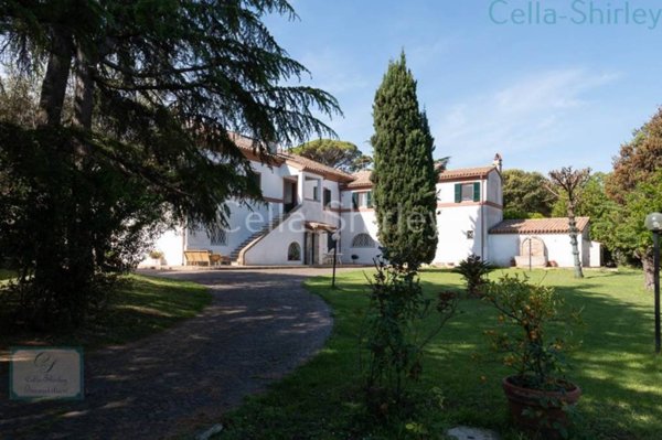 casa indipendente in vendita a Civitanova Marche in zona Maranello