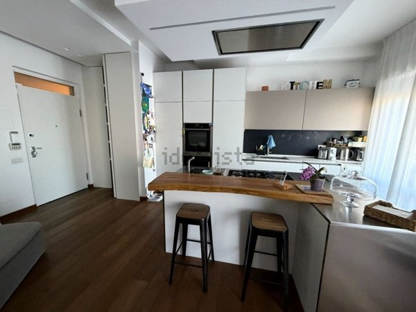 appartamento in vendita a Civitanova Marche in zona Porto Civitanova