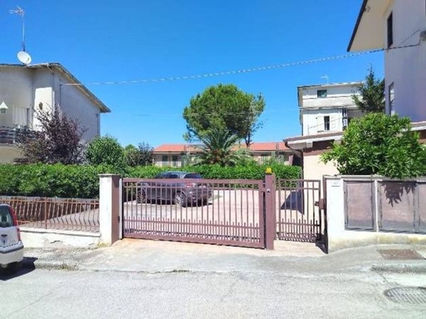 appartamento in vendita a Civitanova Marche in zona Maranello