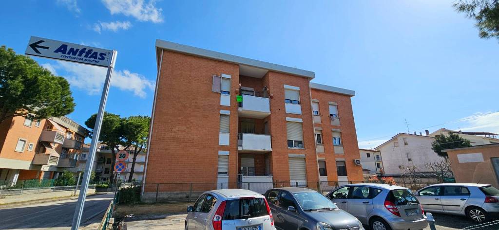 appartamento in vendita a Civitanova Marche in zona San Marone