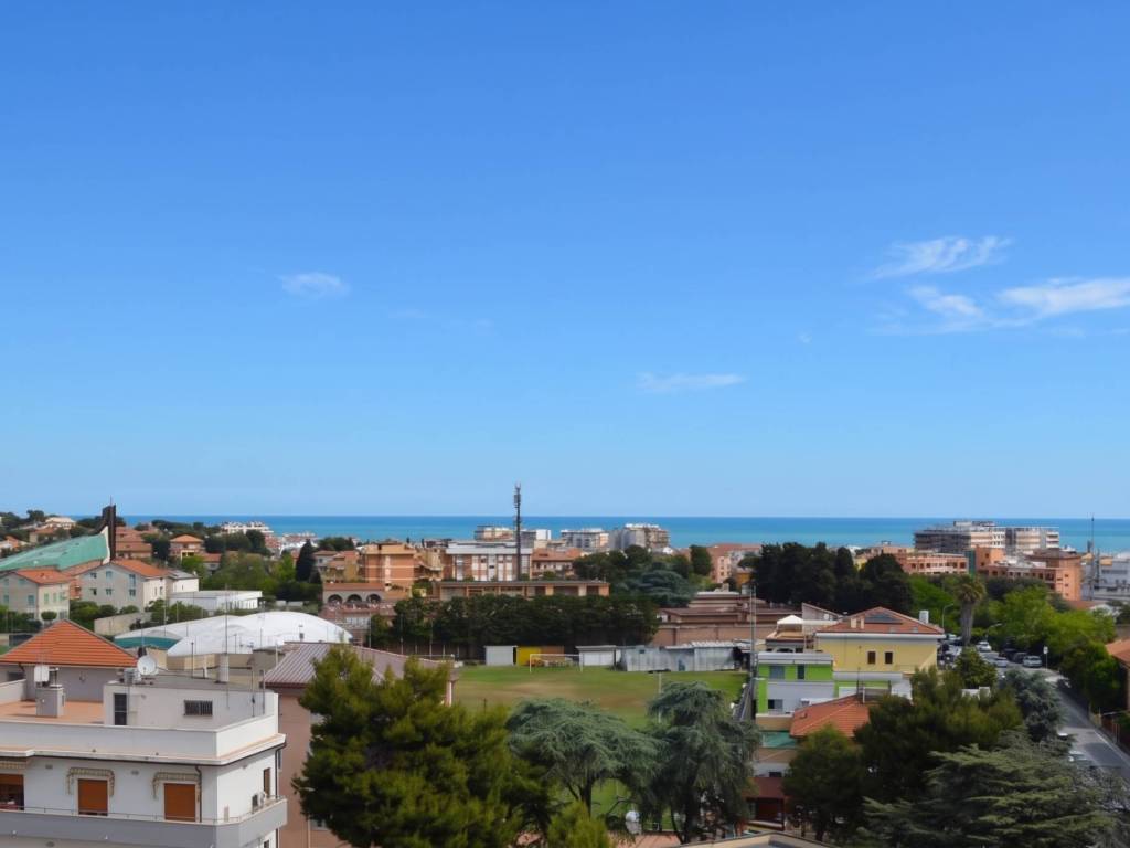 appartamento in vendita a Civitanova Marche in zona San Marone