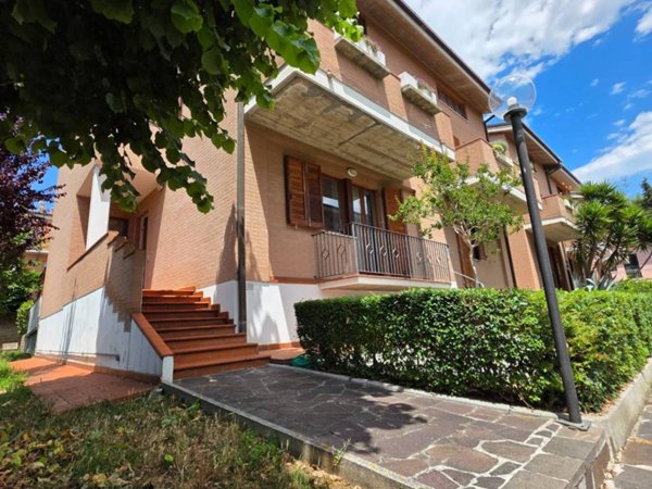 casa indipendente in vendita a Civitanova Marche