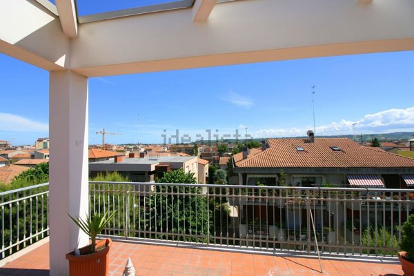 appartamento in vendita a Civitanova Marche in zona Maranello