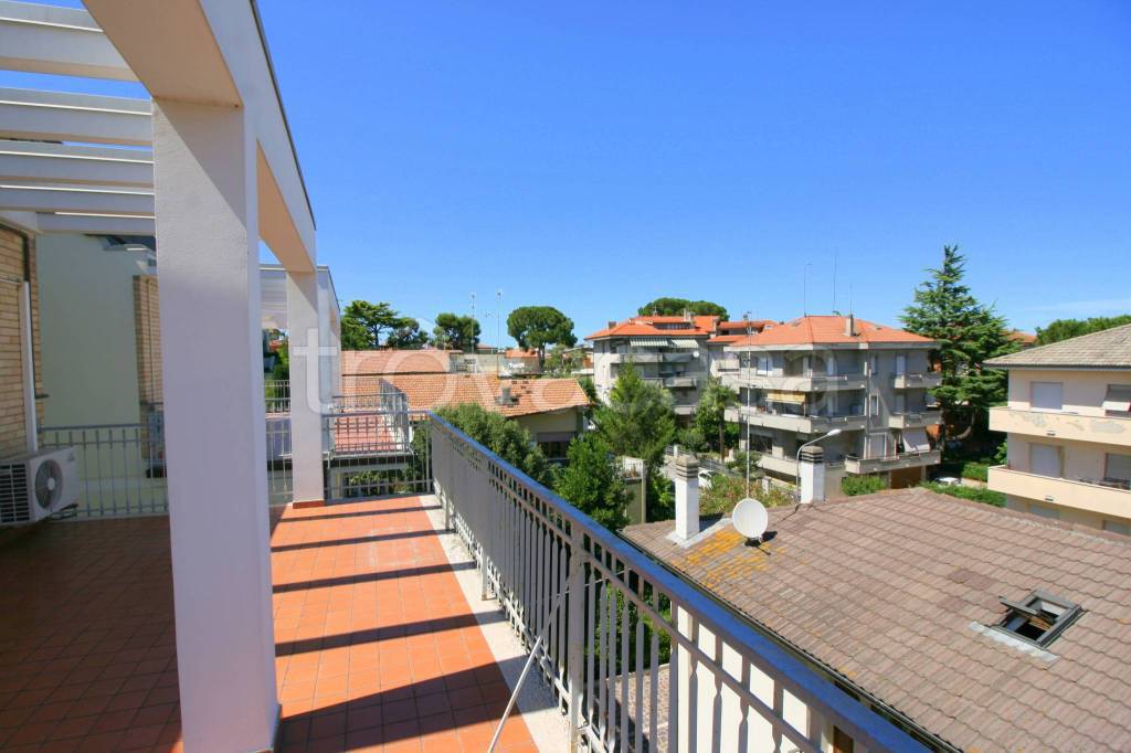 appartamento in vendita a Civitanova Marche in zona Maranello