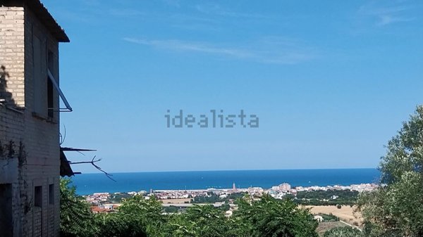 casale in vendita a Civitanova Marche in zona Santa Maria Apparente