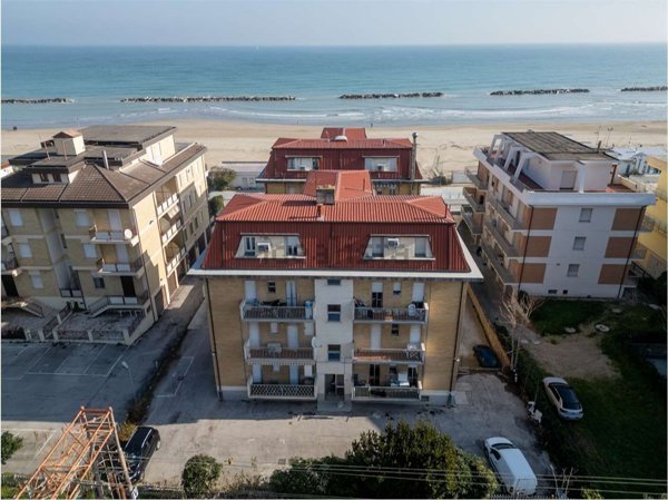 appartamento in vendita a Civitanova Marche in zona Maranello