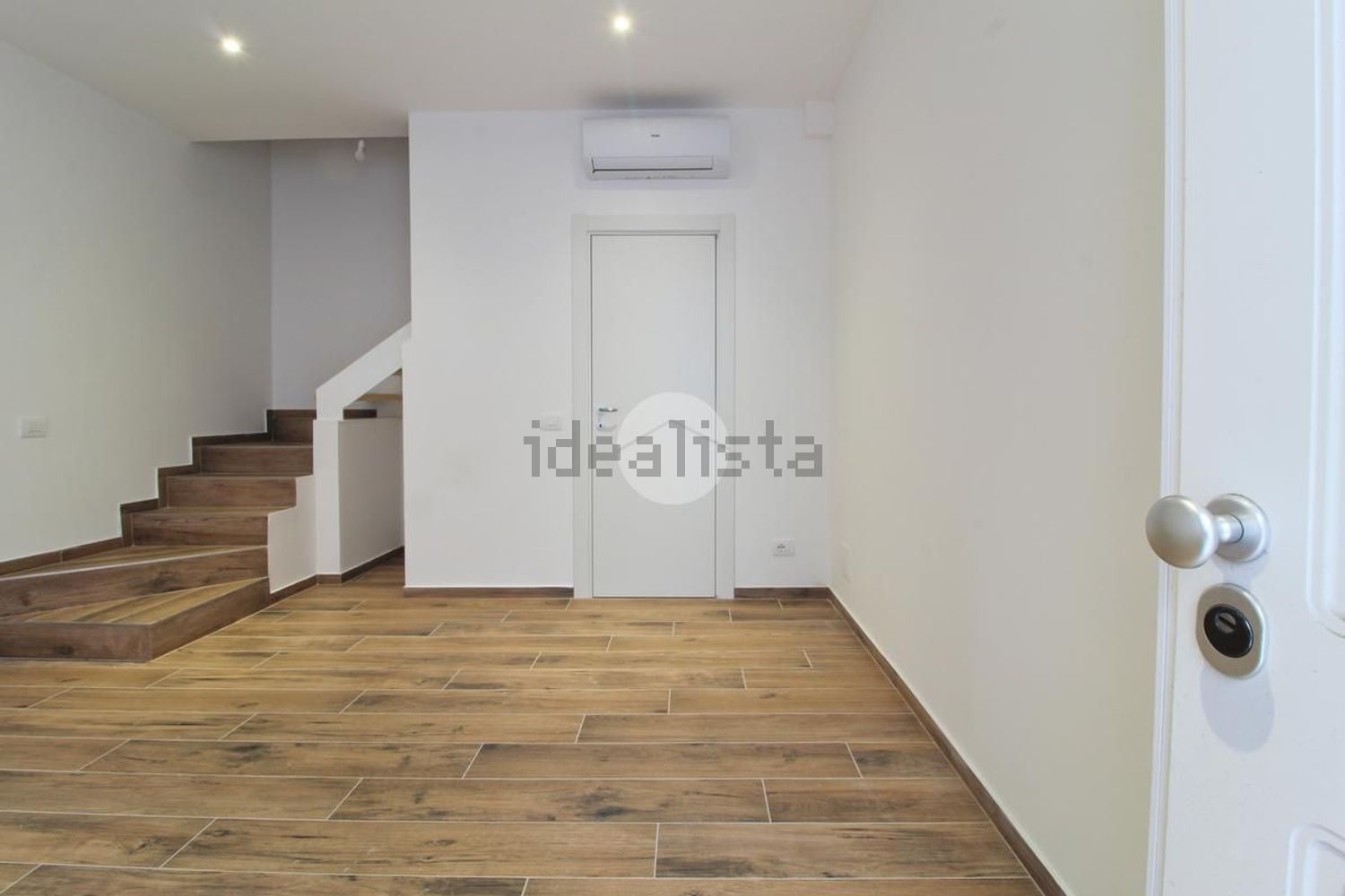 casa semindipendente in vendita a Civitanova Marche in zona Porto Civitanova