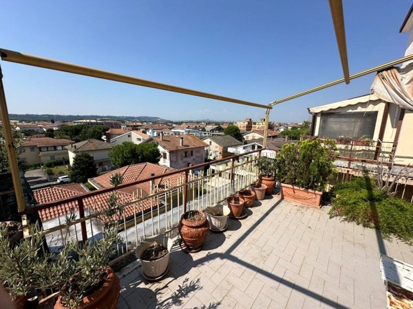 appartamento in vendita a Civitanova Marche in zona San Marone