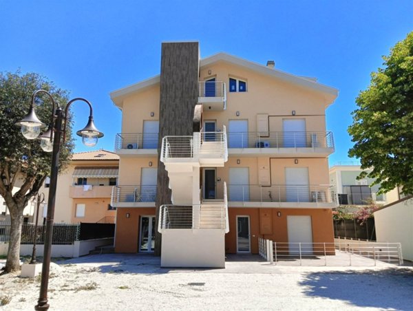 appartamento in vendita a Civitanova Marche in zona Fontespina