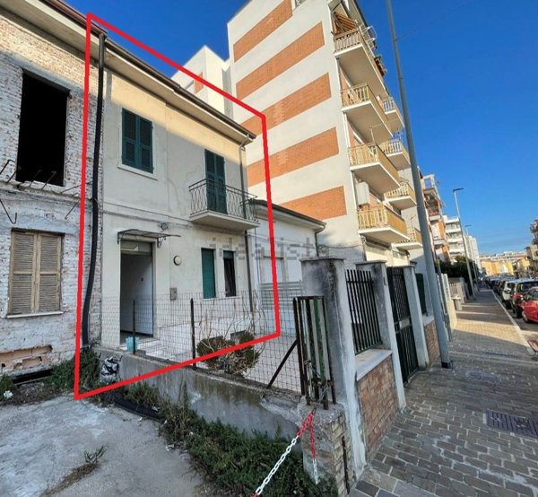 casa indipendente in vendita a Civitanova Marche in zona Fontespina