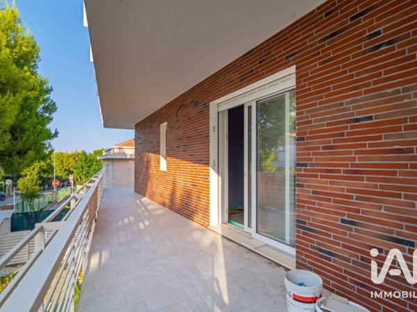 appartamento in vendita a Civitanova Marche in zona Maranello