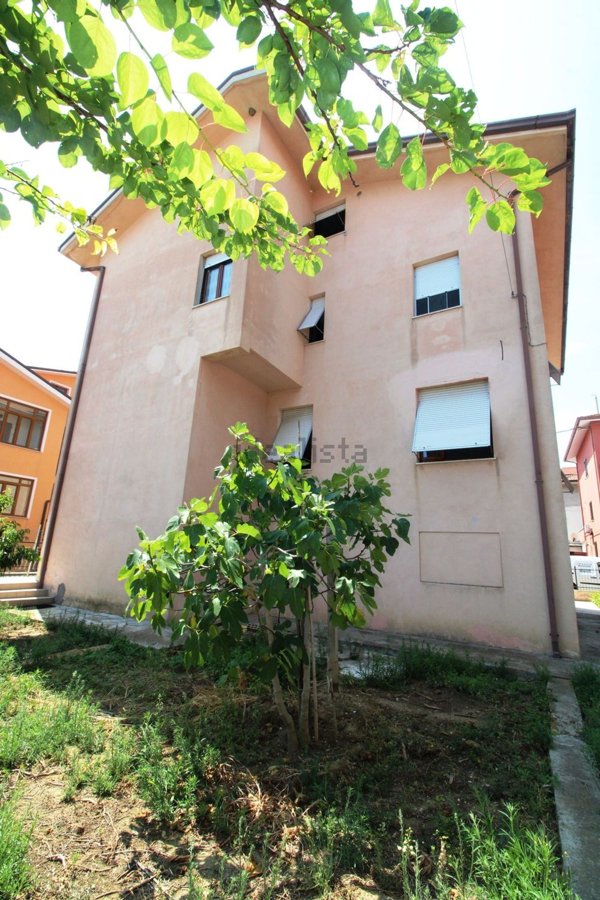 appartamento in vendita a Civitanova Marche in zona San Marone