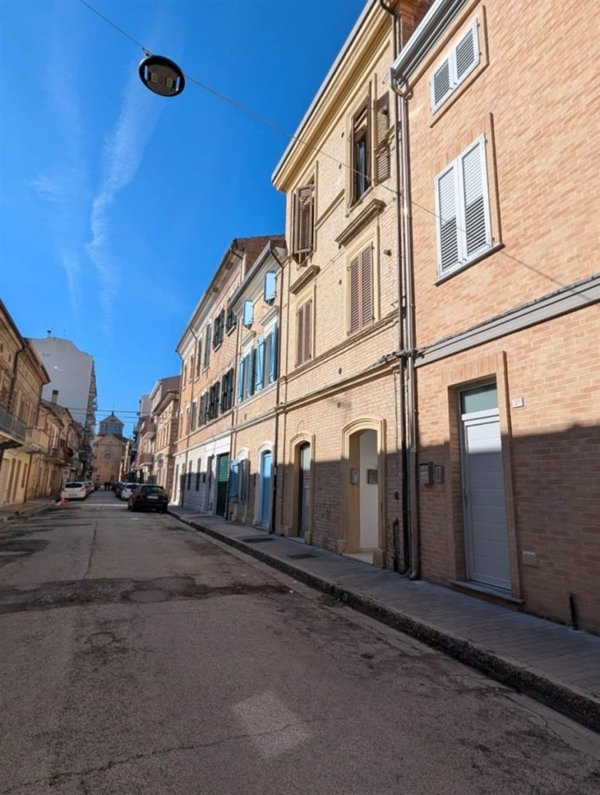 appartamento in vendita a Civitanova Marche in zona Porto Civitanova