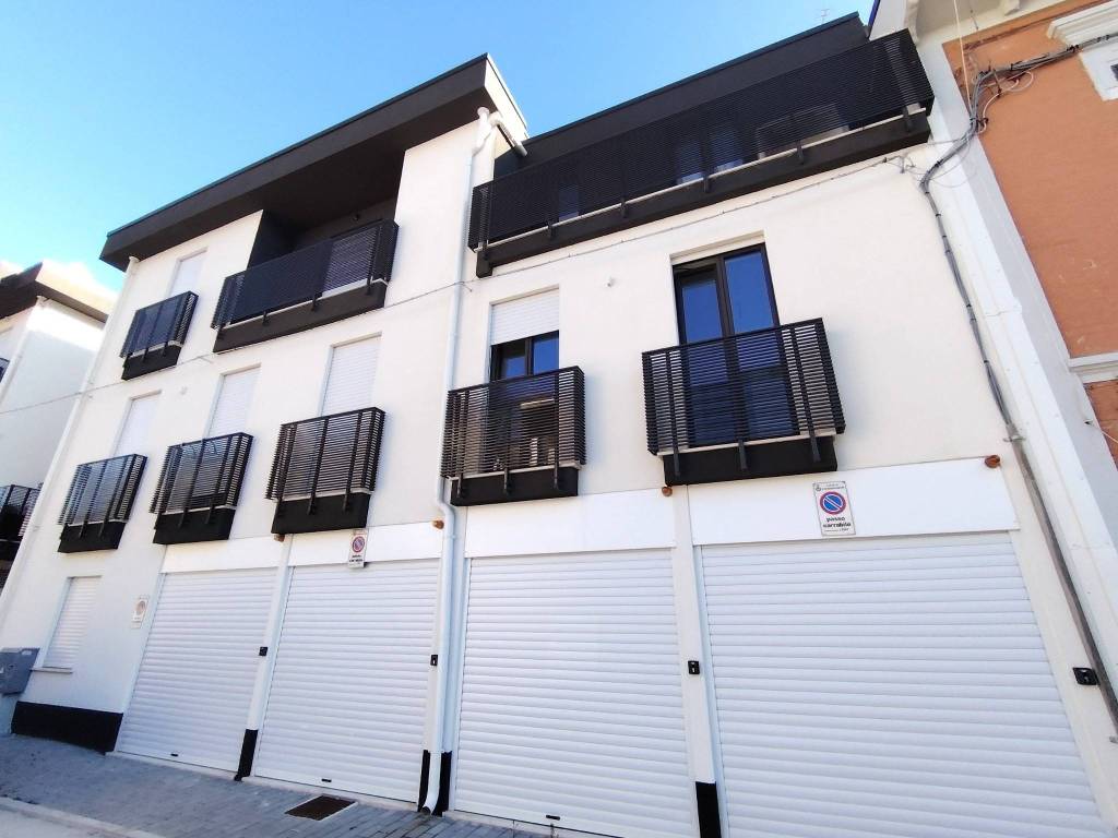 appartamento in vendita a Civitanova Marche in zona Porto Civitanova