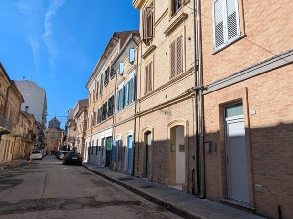 appartamento in vendita a Civitanova Marche in zona Porto Civitanova