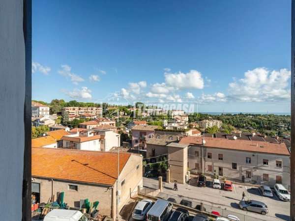 casa indipendente in vendita a Civitanova Marche