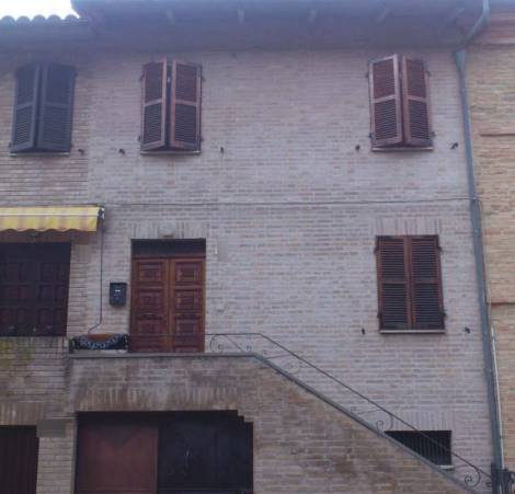 casa indipendente in vendita a Colmurano