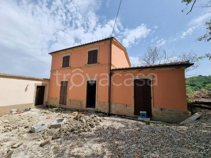 casa indipendente in vendita a Colmurano