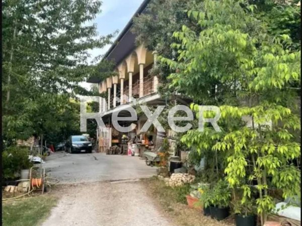 casa indipendente in vendita a Colmurano
