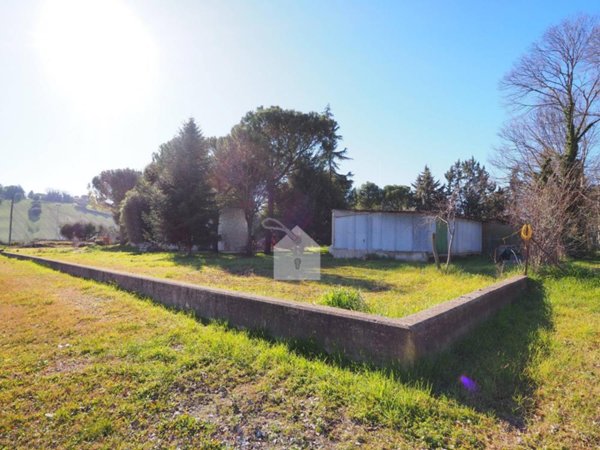 terreno edificabile in vendita a Corridonia