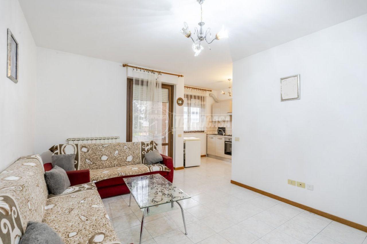 appartamento in vendita a Corridonia in zona Passo del Bidollo