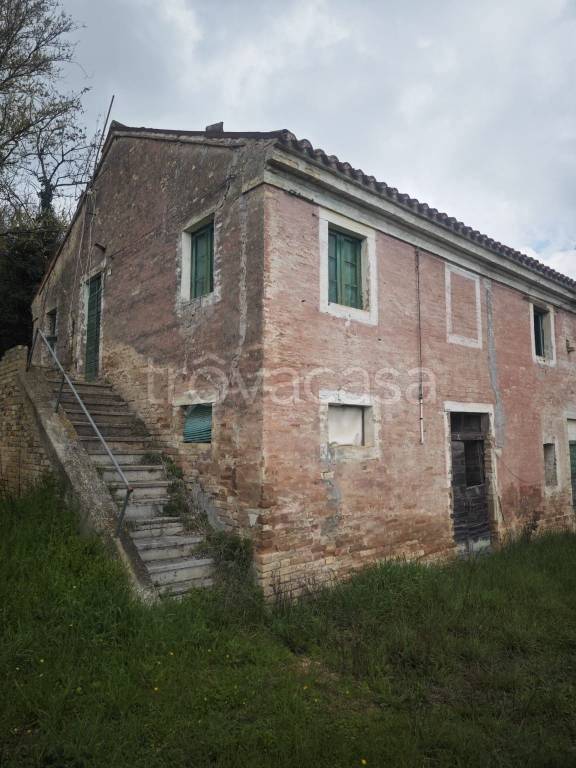 casa indipendente in vendita a Corridonia