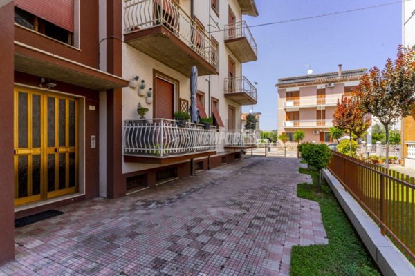 appartamento in vendita a Corridonia in zona San Claudio