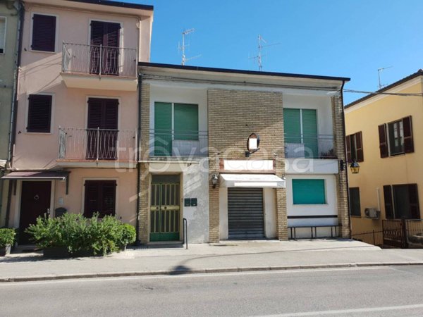 casa indipendente in vendita a Corridonia