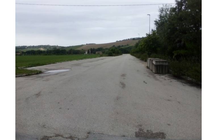 terreno agricolo in vendita a Corridonia in zona San Claudio