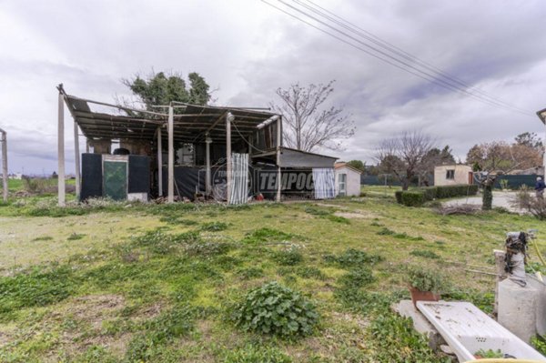 locale di sgombero in vendita a Corridonia