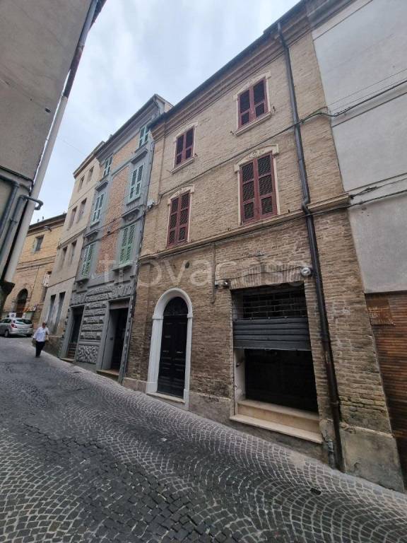 casa indipendente in vendita a Corridonia