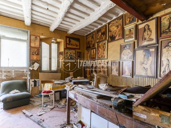 casa indipendente in vendita a Corridonia