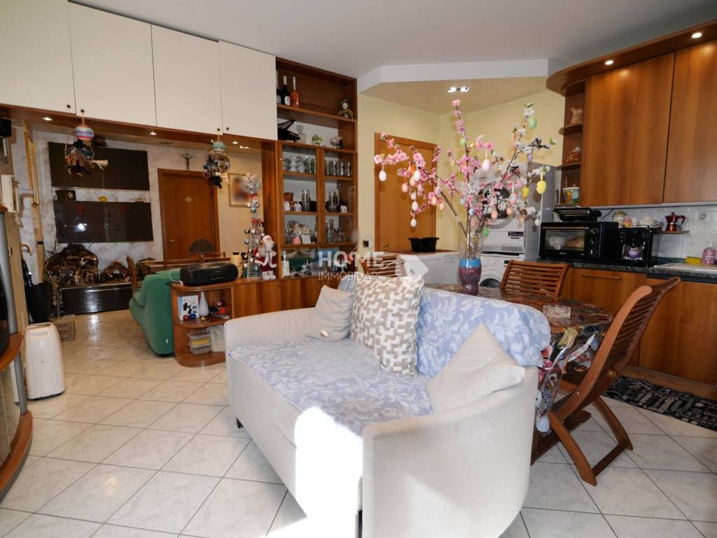 appartamento in vendita a Corridonia in zona Passo del Bidollo