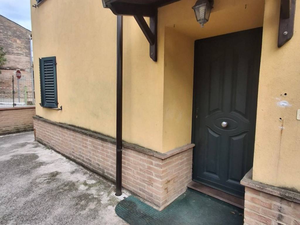 casa indipendente in vendita a Corridonia in zona San Claudio