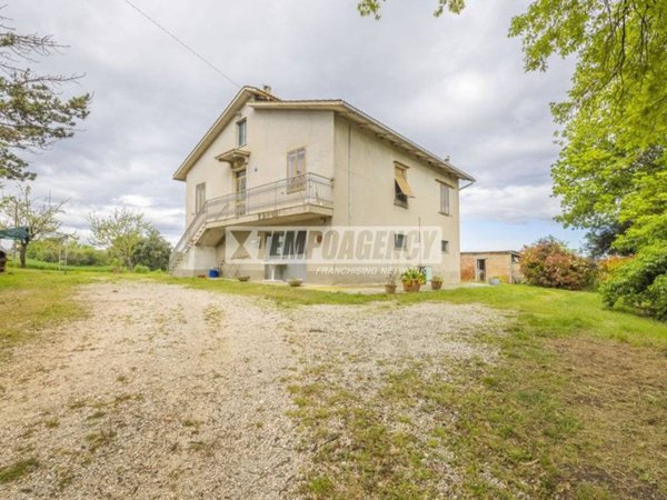 casa indipendente in vendita a Corridonia
