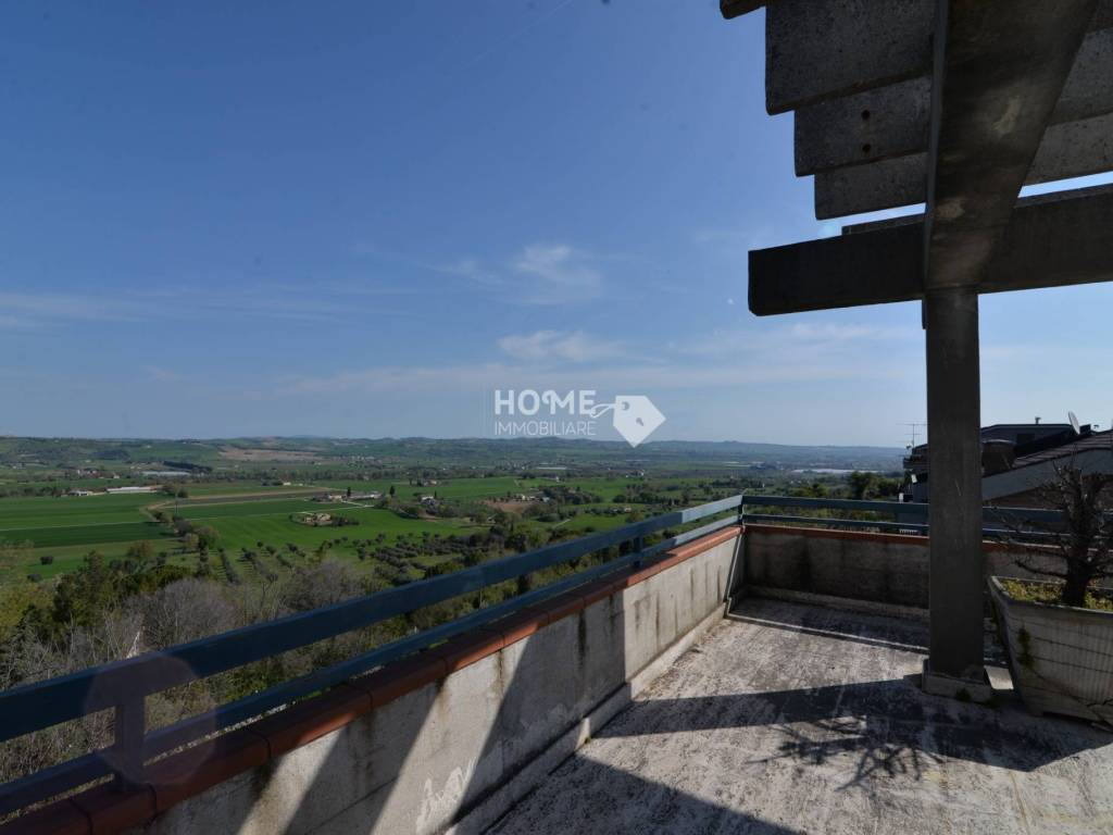 casa indipendente in vendita a Corridonia