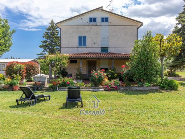 casa indipendente in vendita a Corridonia