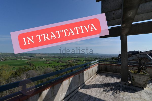 casa indipendente in vendita a Corridonia