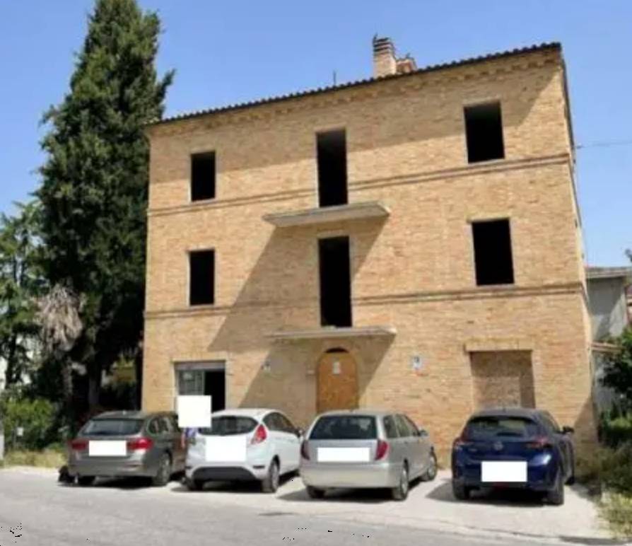 intera palazzina in vendita a Corridonia