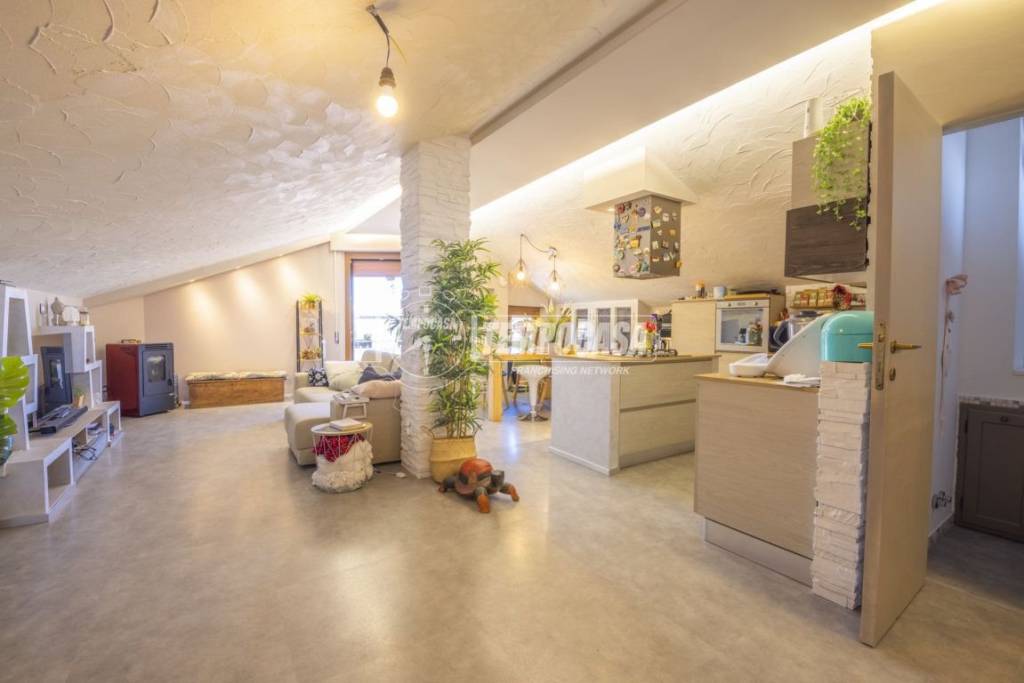 appartamento in vendita a Corridonia in zona San Claudio