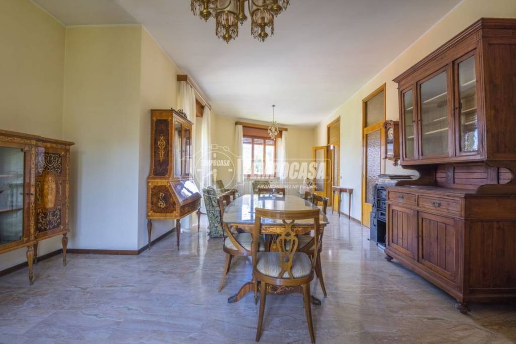 casa indipendente in vendita a Corridonia