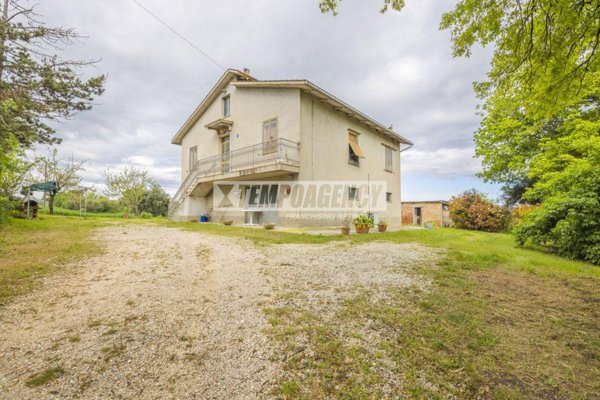 casa indipendente in vendita a Corridonia