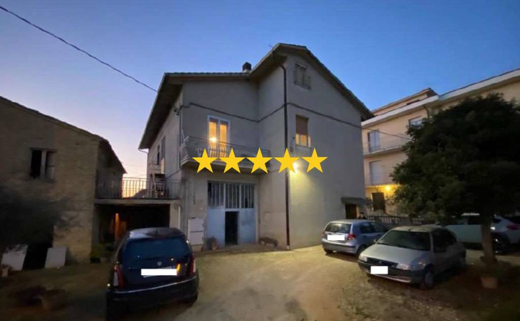 appartamento in vendita a Corridonia in zona San Claudio