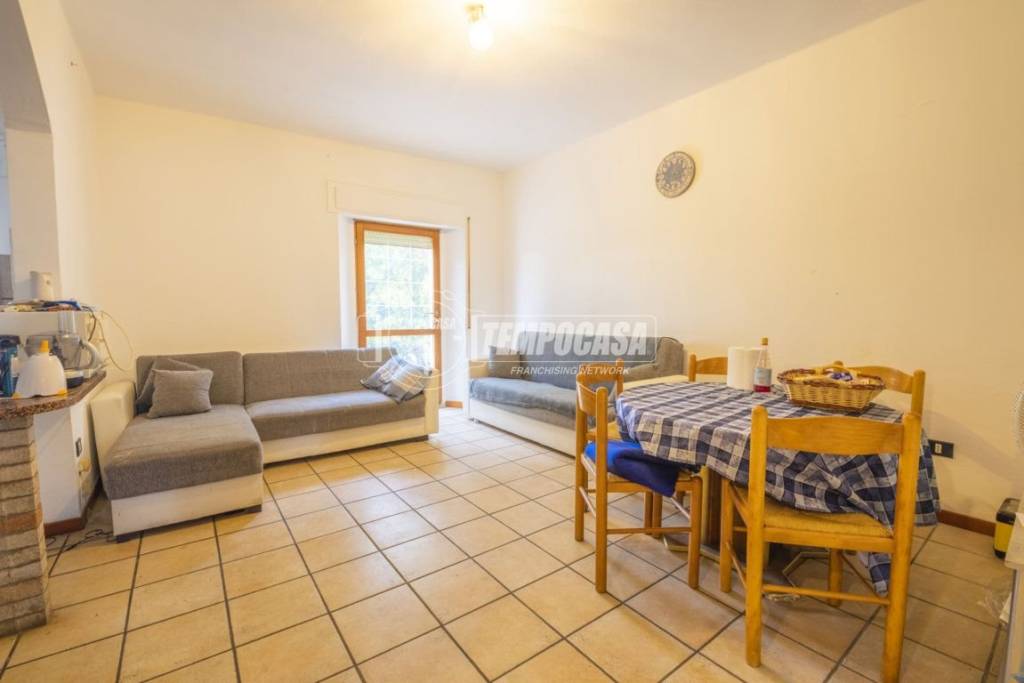 casa indipendente in vendita a Corridonia