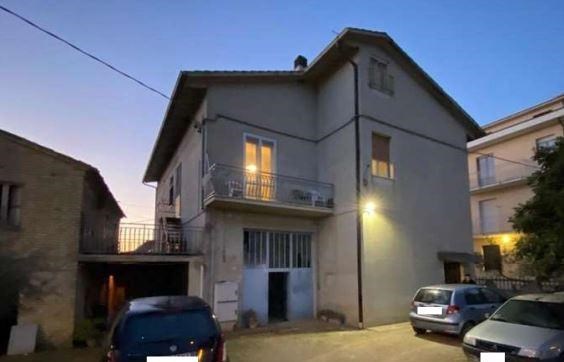 appartamento in vendita a Corridonia in zona San Claudio